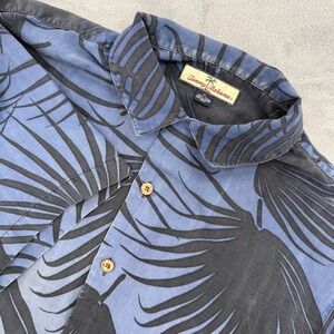 Tommy Bahama Mens Palm Leaf Silk Button Up Shirt Coconut Button Size M